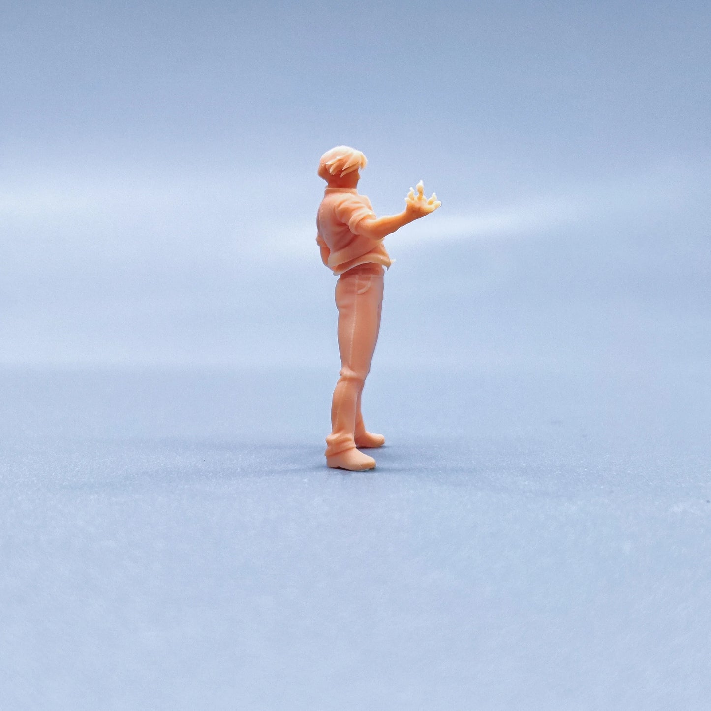 1/64 1/43 Figurines Scale Model Resin Standing Fist King Grass Shaved Kyo Uncolored Miniatures Diorama Hand-Painted V702