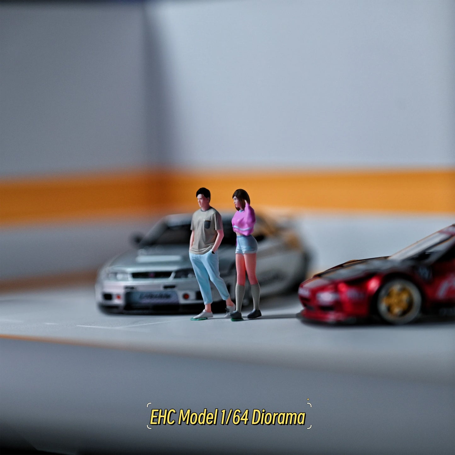 EHC Model Diorama 1/64 Scale Figurines Model Car Shopping Couple Collection Miniature Hand-painted