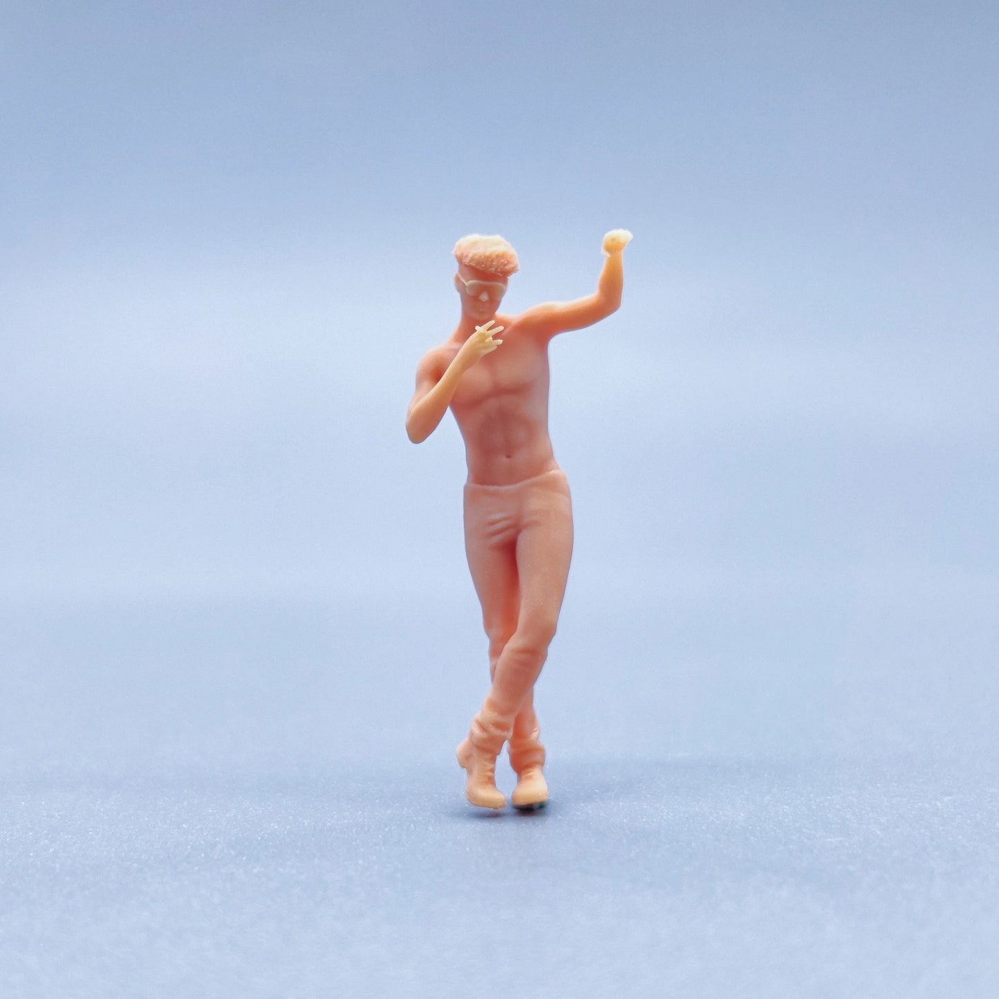 1/64 1/43 Figurines Scale Model Resin Smoking Naked Man Uncolored Miniatures Diorama Hand-painted V425