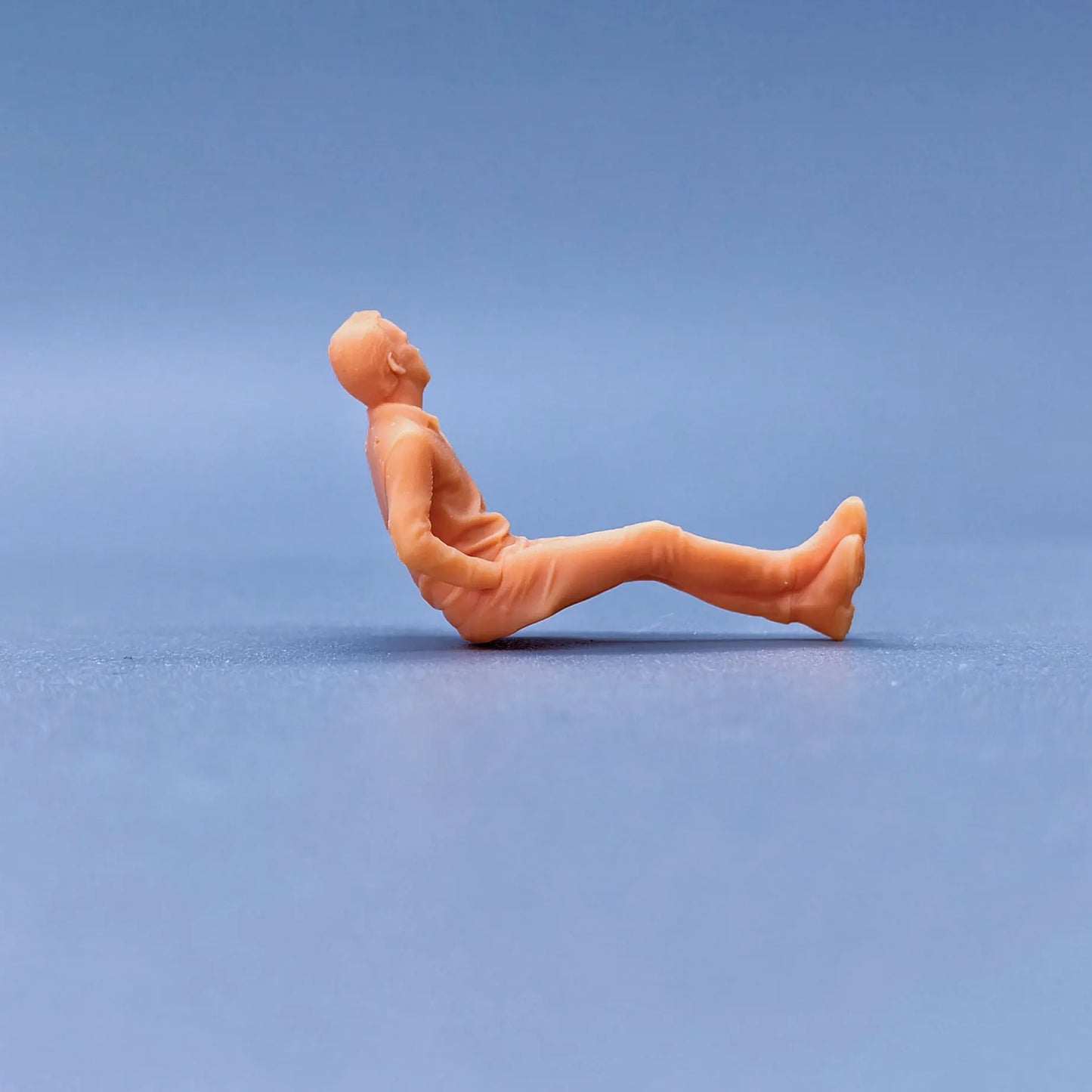 1/64 1/43 Scale Model Resin Flat Seated MaleUncolored Miniature Diorama Hand-painted S525