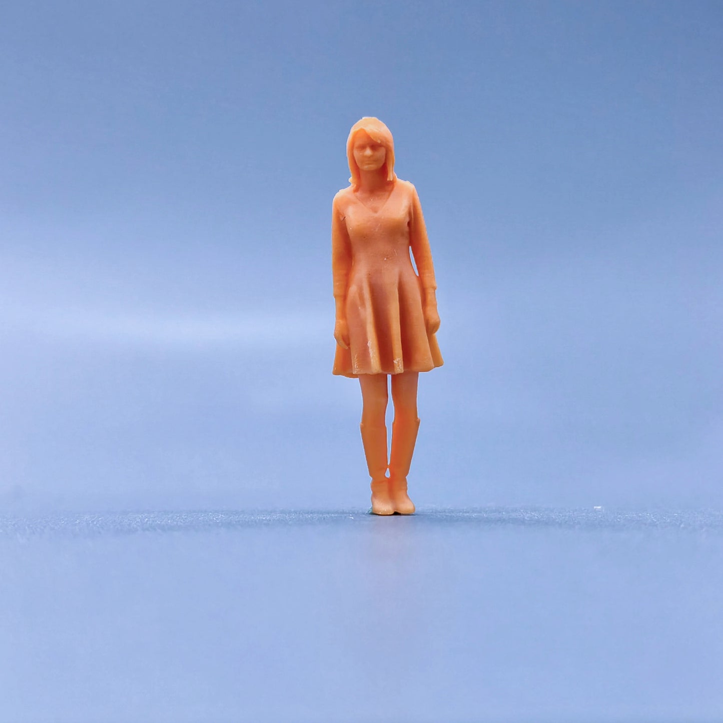 1/64 1/43 Figurines Scale Model Resin Short Skirt Girl Uncolored Miniatures Diorama Hand-painted L106