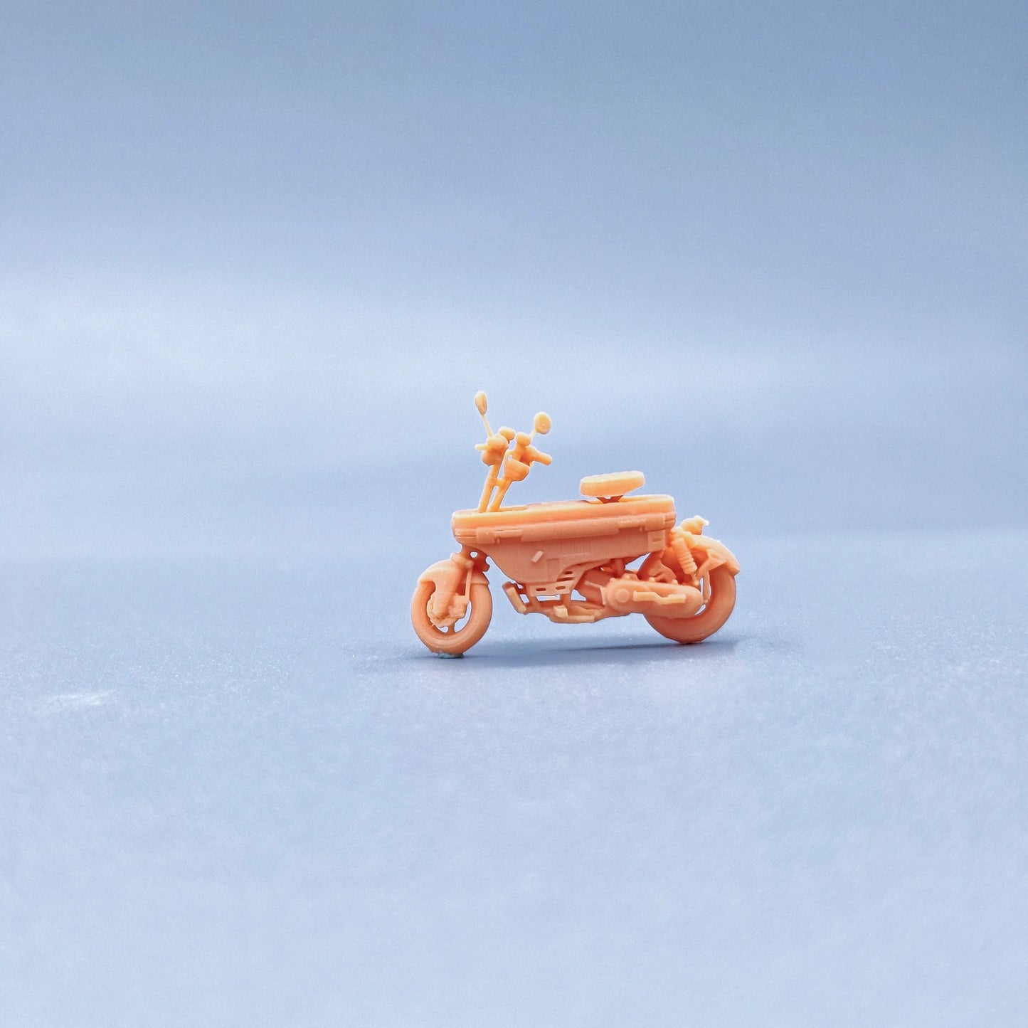 1/64 1/43 Figurines Scale Model Resin Motorcycle Backpack Female Bench Car Uncolored Miniatures Diorama Hand-painted V533