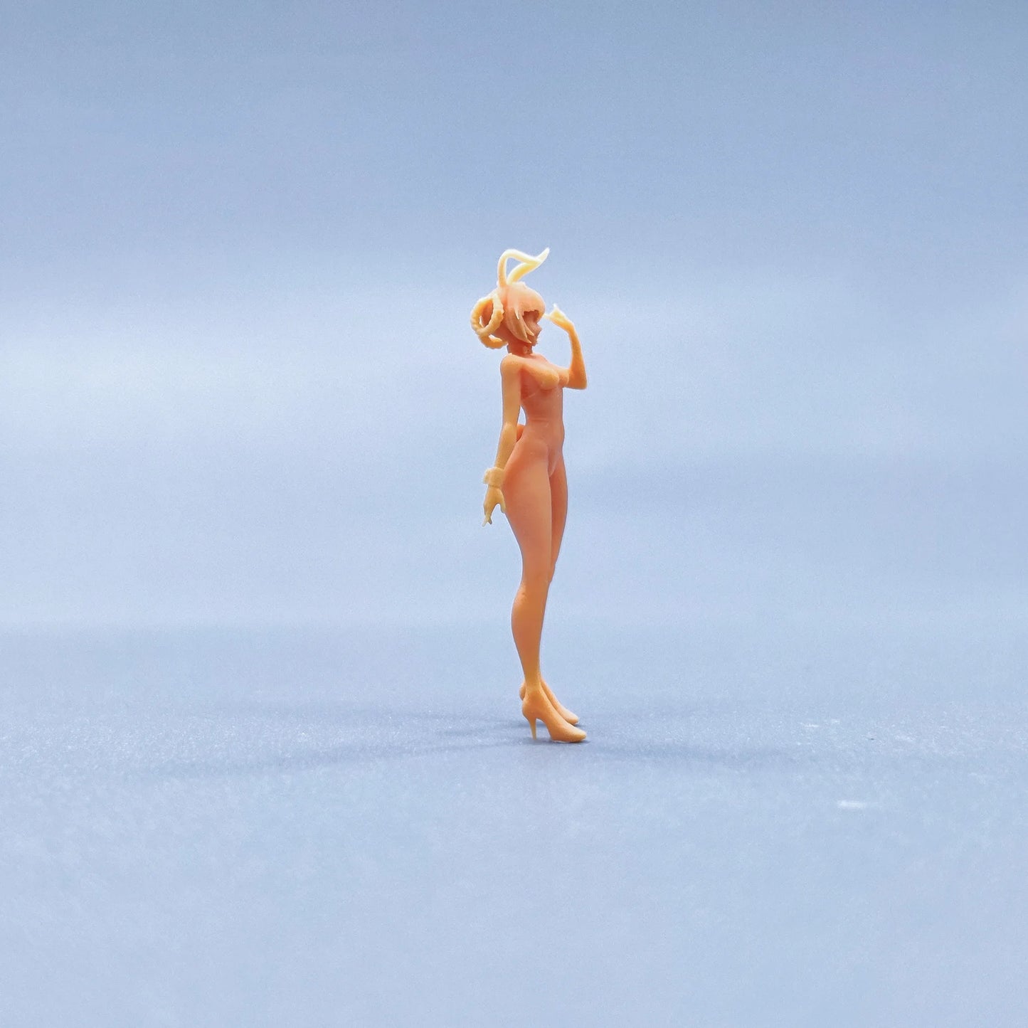 1/64 1/43 Figurines Scale Model Resin Playboy Bunny Uncolored Miniatures Diorama Hand-painted S937