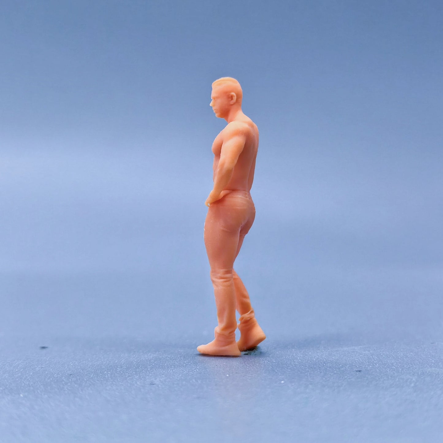 1/64 1/43 Figurines Scale Model Resin Fitness Men Uncolored Miniatures Diorama Hand-painted L305