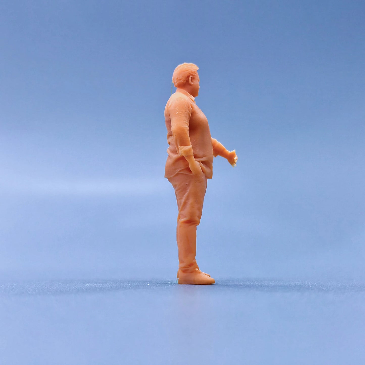 1/64 1/43 Figurines Scale Model Resin Standing Middle-aged Man Uncolored Miniatures Diorama Hand-painted L118