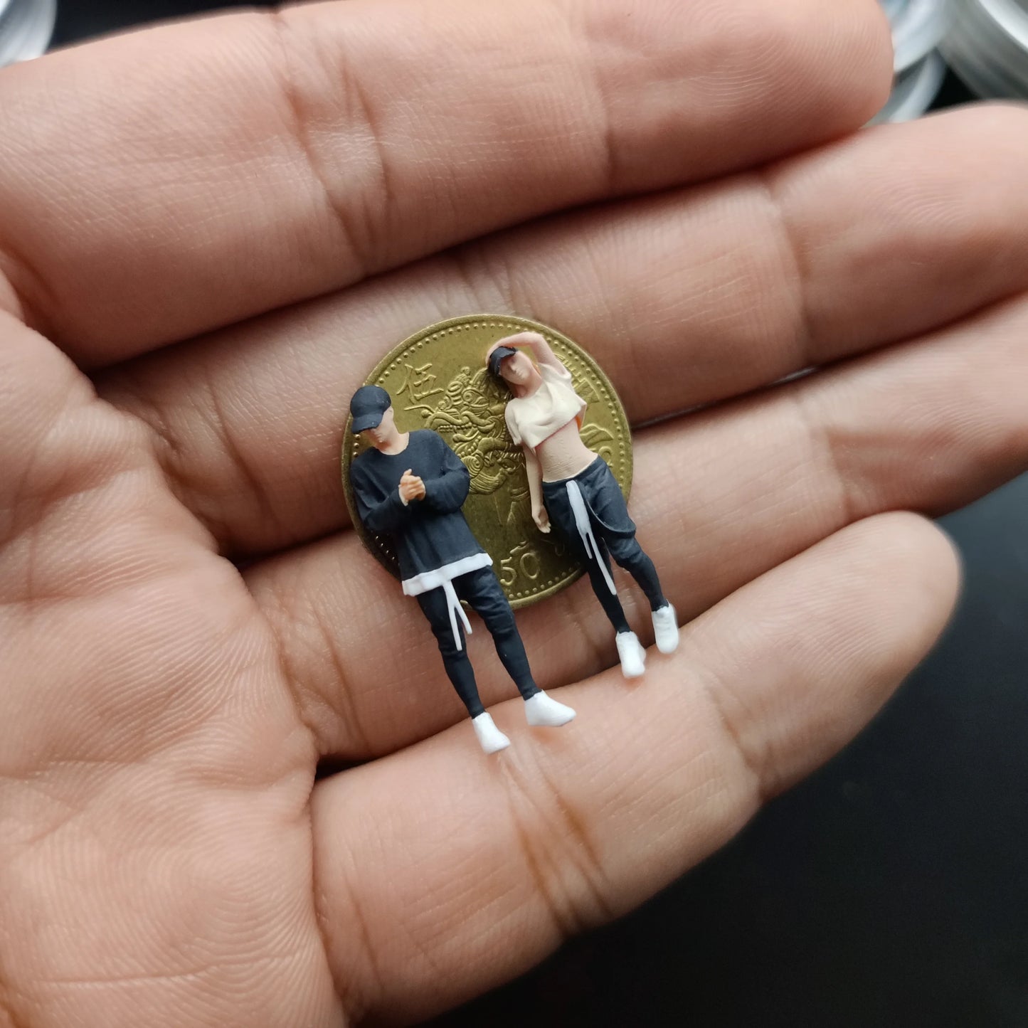 Enheng 1:64 Scale Figures Male Beautiful Woman Model Dioramas Diecast Miniature Collection