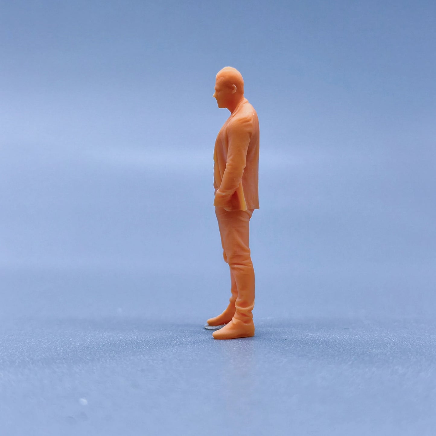 1/64 1/43 Figurines Scale Model Resin Middle-aged Man Uncolored Miniatures Diorama Hand-painted L127