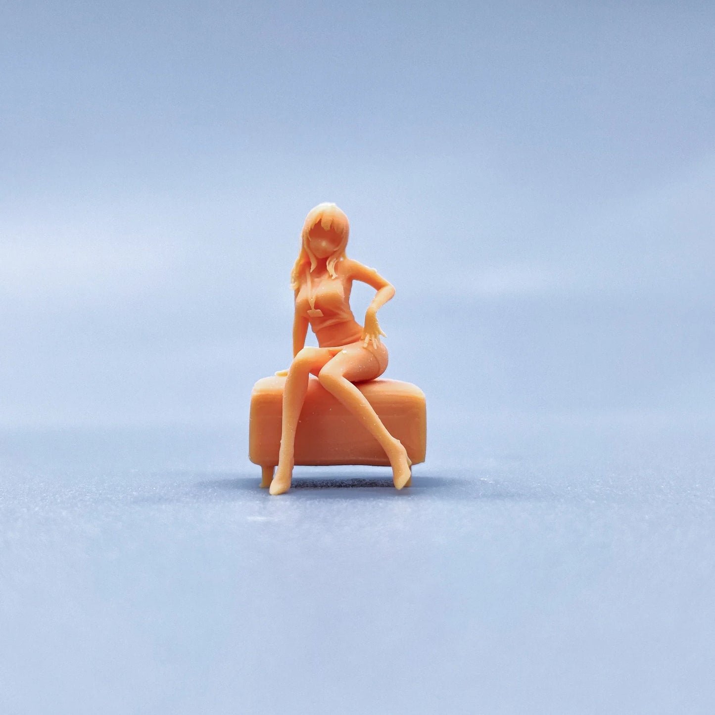 1/64 1/43 Figurines Scale Model Resin Sitting Position Female Small Sofa Uncolored Miniatures Diorama Hand-painted S417 S423