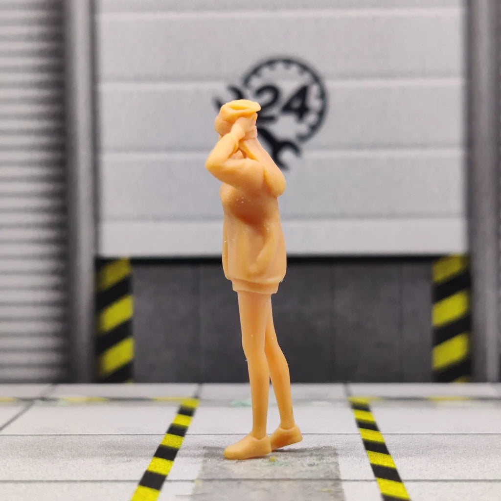 1/64 1/43 Scale Model ResinKnit Hat and Wrap Hip Sweater (female)Uncolored Miniature Diorama Hand-painted T106