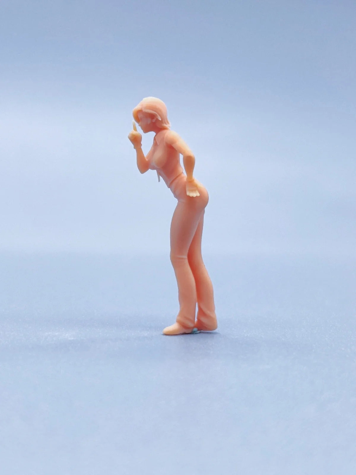 1/64 1/43 Figurines Scale Model Resin Standing Boxing King Vanessa Uncolored Miniatures Diorama Hand-painted V626