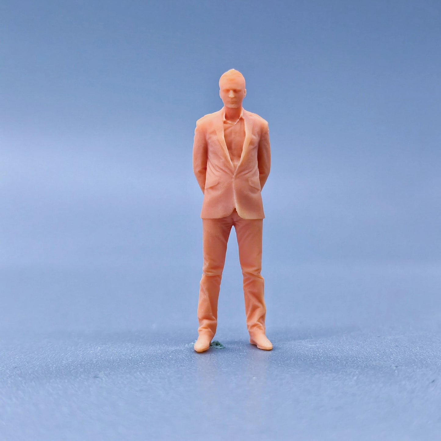 1/64 1/43 Figurines Scale Model Resin Middle Aged Man Uncolored Miniatures Diorama Hand-painted L313