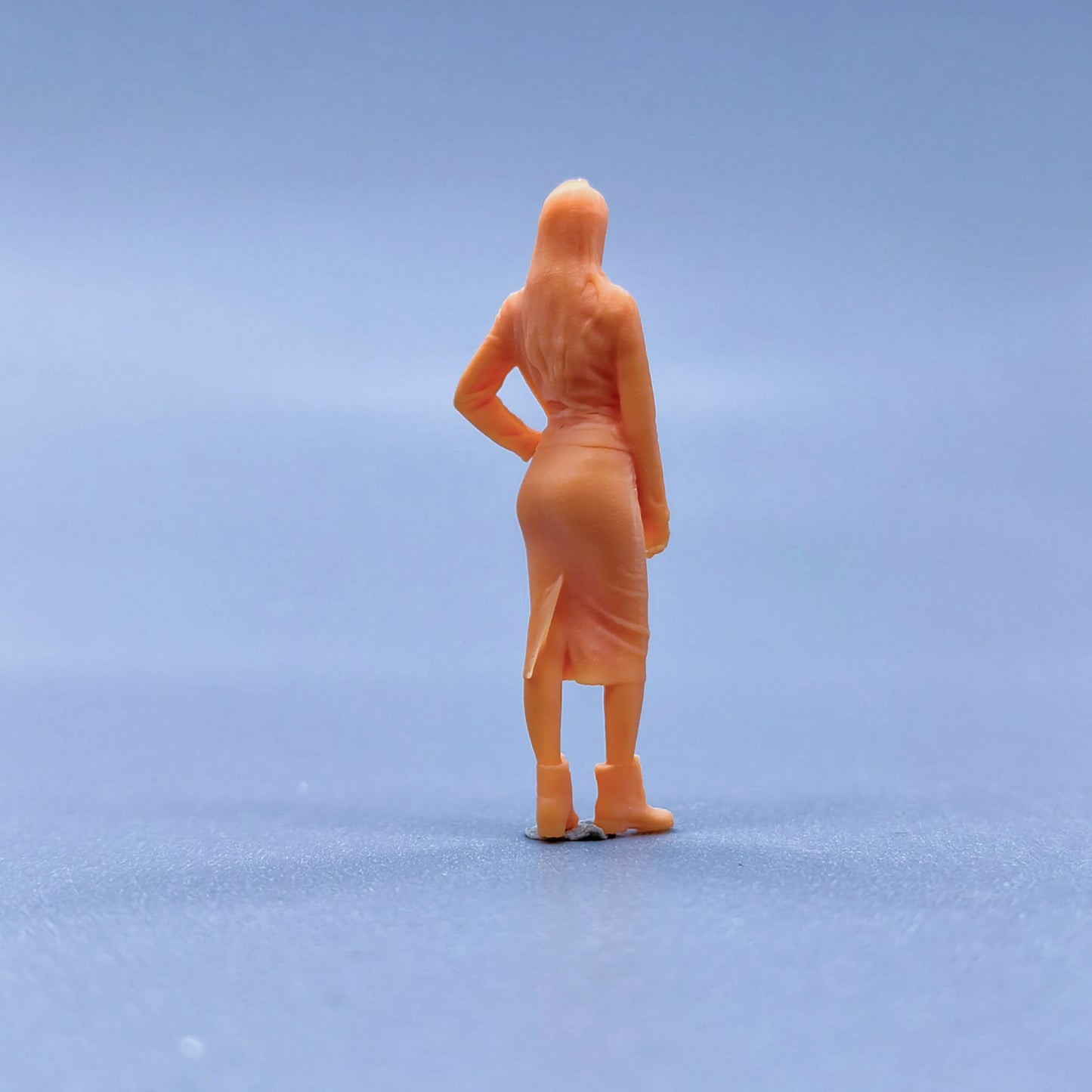 1/64 1/43 Figurines Scale Model Resin Standing Female Uncolored Miniatures Diorama Hand-painted L120