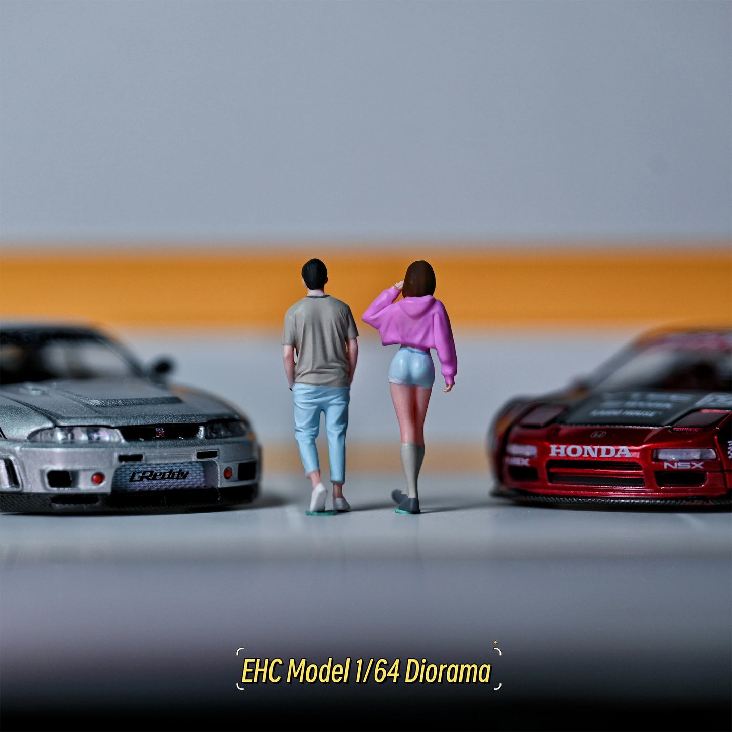 EHC Model Diorama 1/64 Scale Figurines Model Car Shopping Couple Collection Miniature Hand-painted