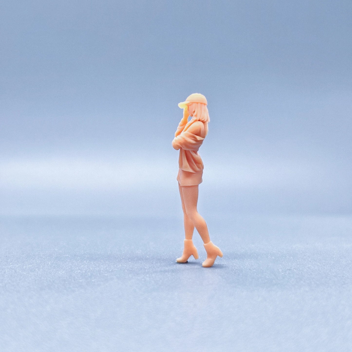 1/64 1/43 Figurines Scale Model Resin Standing Position Skirt Hat Girl Uncolored Miniatures Diorama Hand-painted V724
