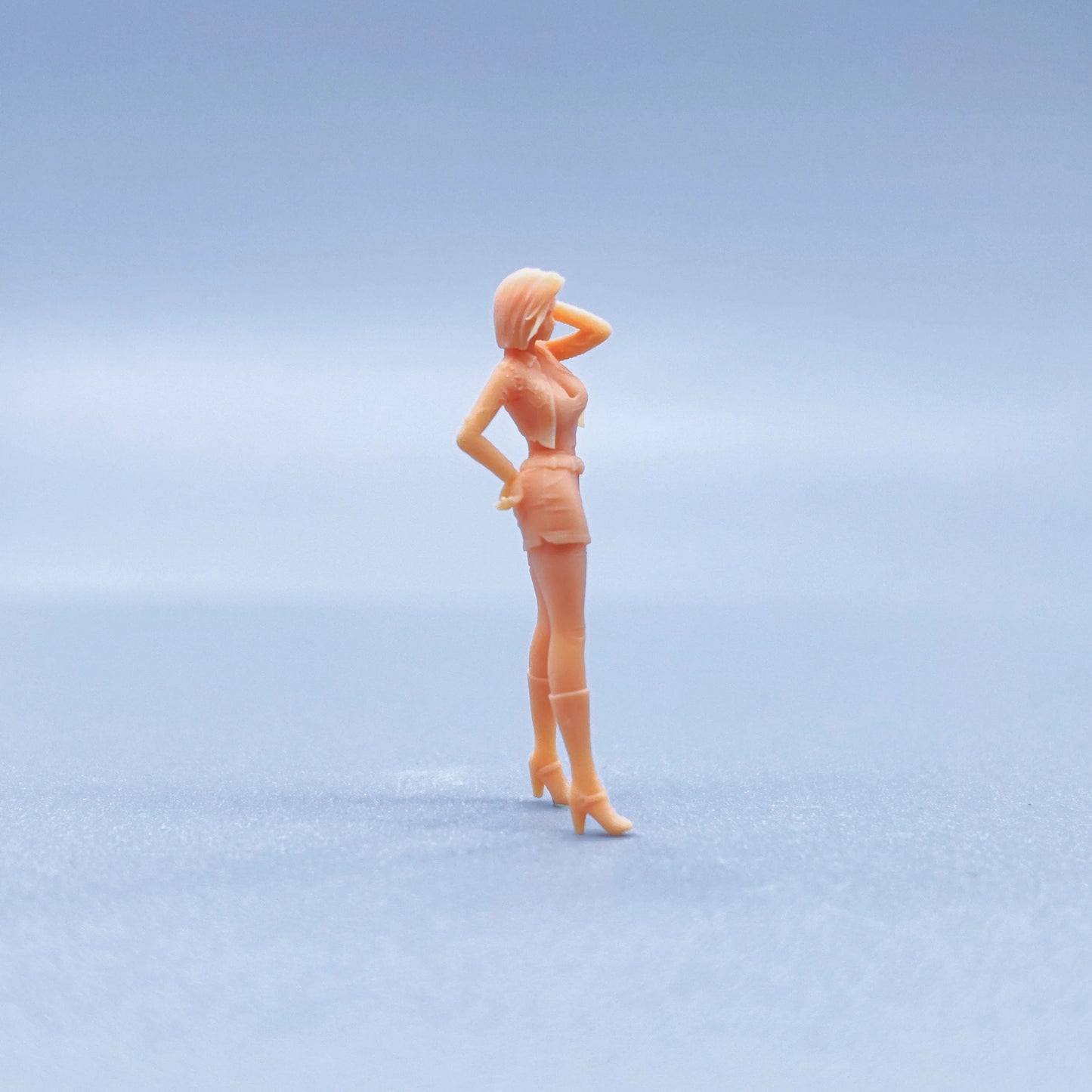1/64 1/43 Figurines Scale Model Resin Standing 18 Uncolored Miniatures Diorama Hand-painted V605