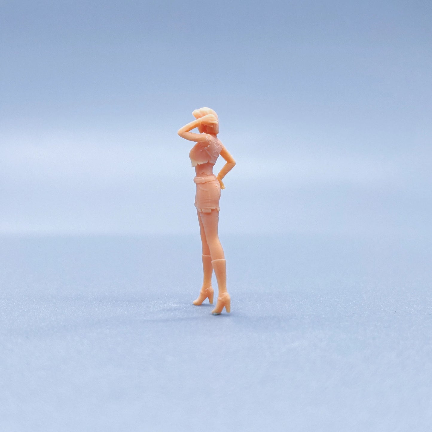 1/64 1/43 Figurines Scale Model Resin Standing 18 Uncolored Miniatures Diorama Hand-painted V605