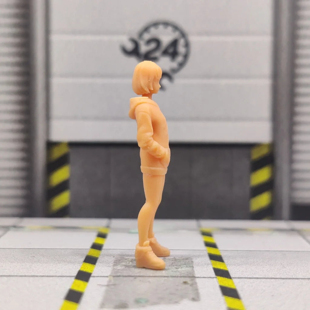 1/64 1/43 Scale Model Resin Girl with Gun Cartoon CharacterUncolored Miniature Diorama Hand-painted S835
