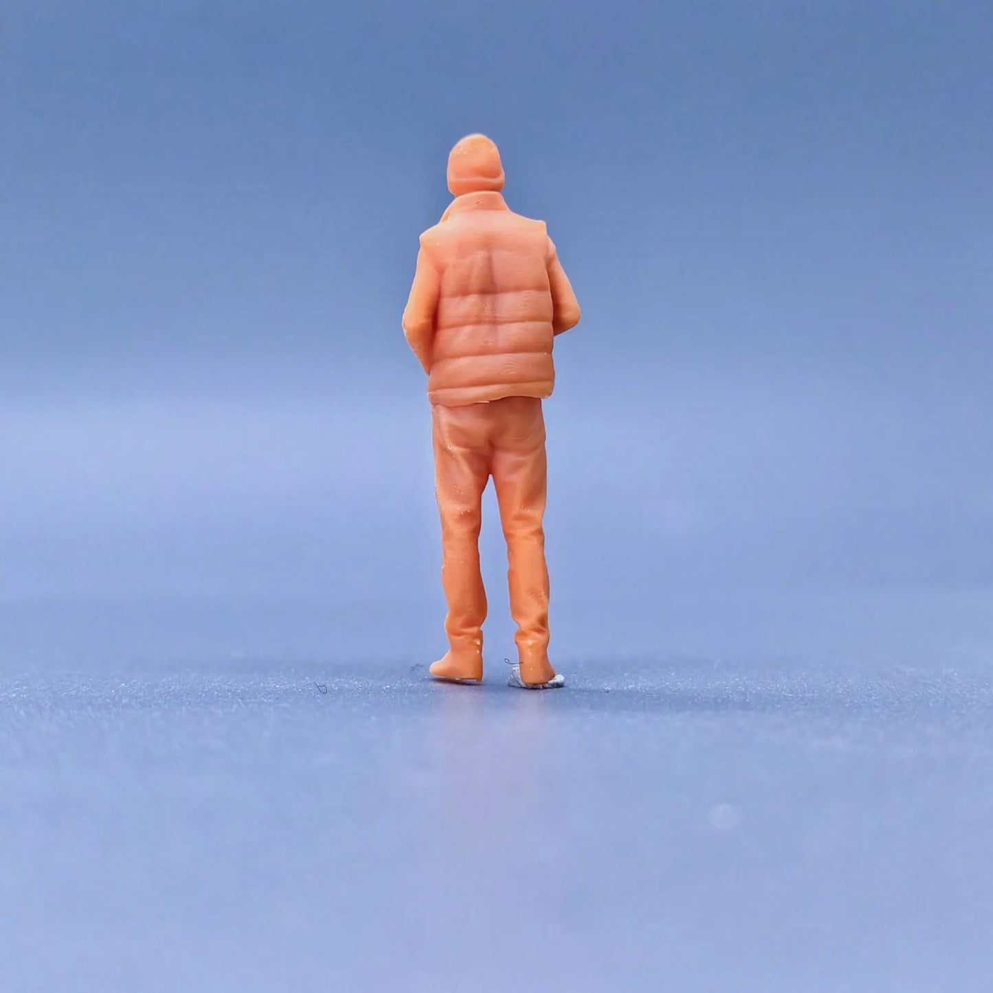 1/64 1/43 Scale Model ResinA Young Man with A Knitted Hat and VestUncolored Miniature Diorama Hand-painted S505
