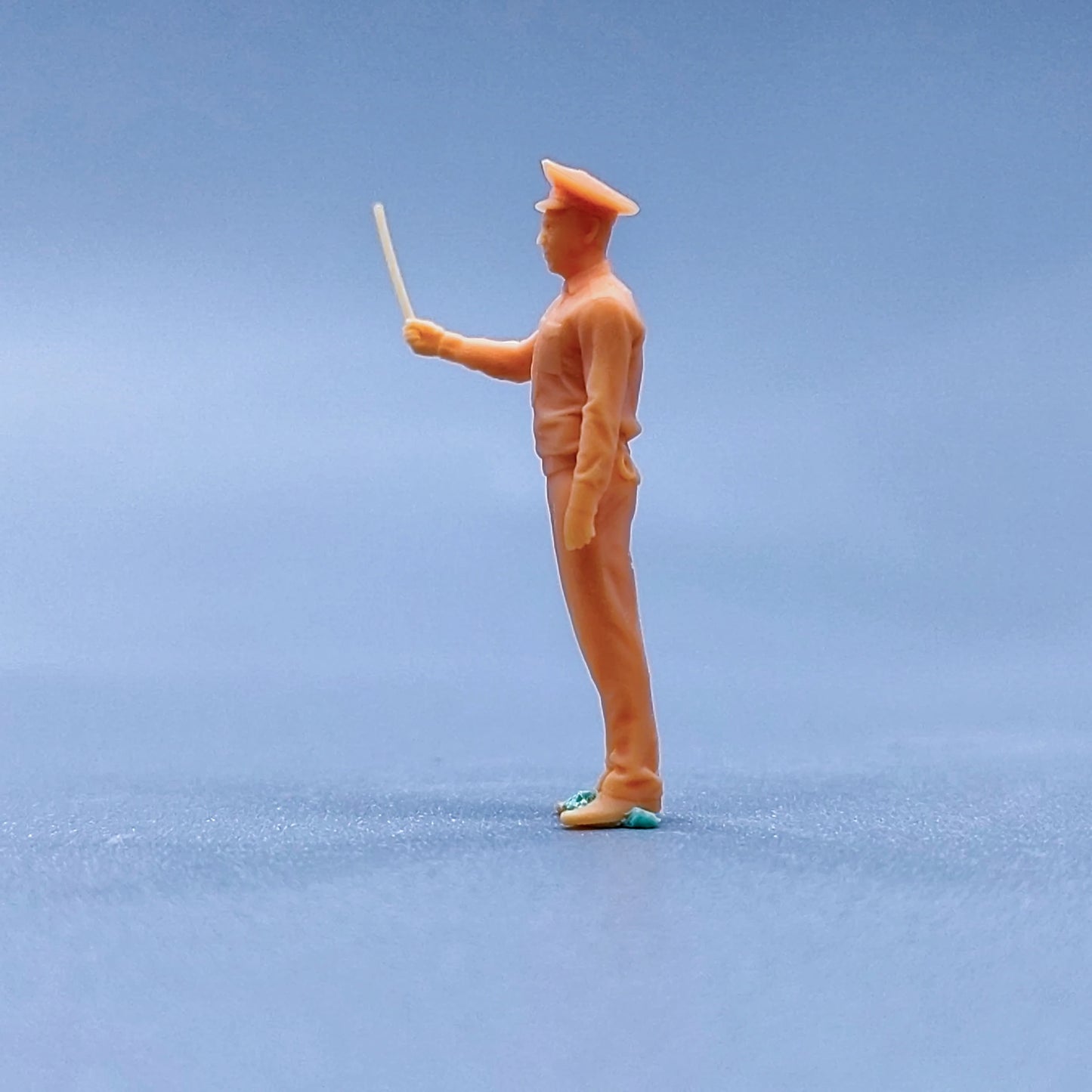 1/64 1/43 Figurines Scale Model Resin Traffic Police Uncle Uncolored Miniatures Diorama Hand-painted L232
