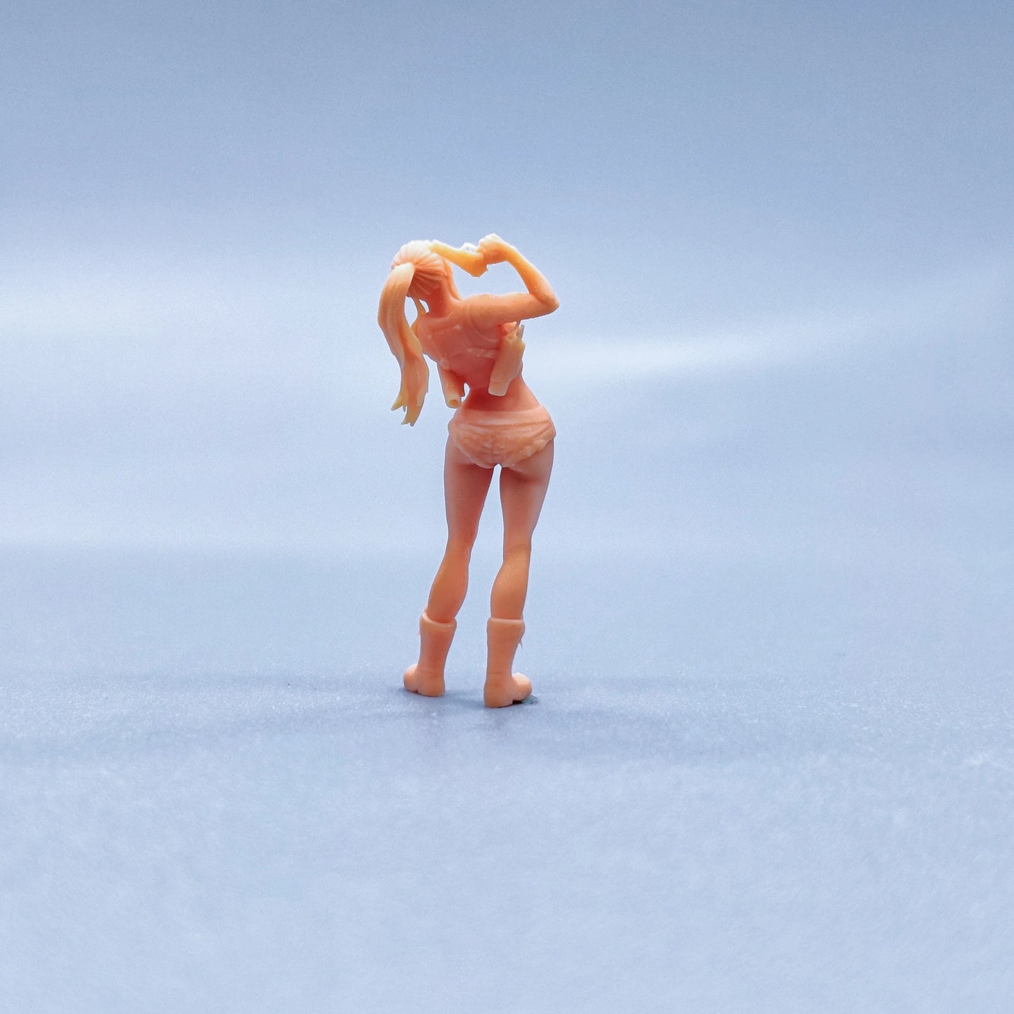 1/64 1/43 Figurines Scale Model Resin Standing Posture Two Gun Ponytail Woman Uncolored Miniatures Diorama Hand-painted V706