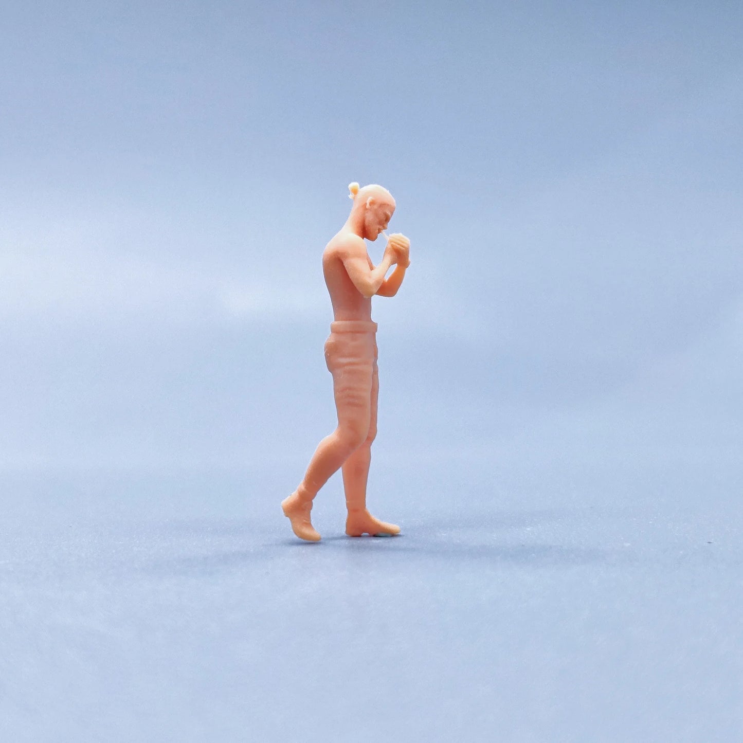 1/64 1/43 Figurines Scale Model Resin Bowing His Lighting A Cigarette Hu Ziman Uncolored Miniatures Diorama Hand-painted V121