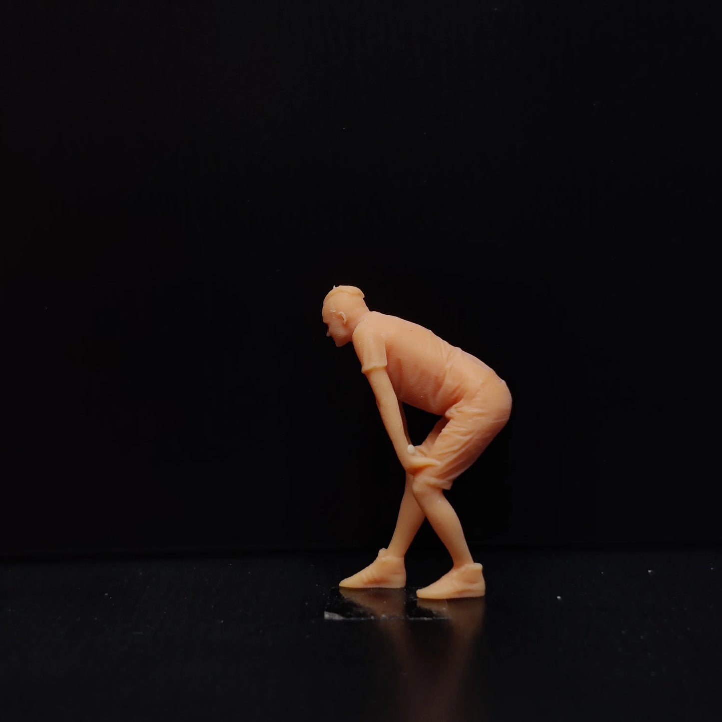 1/64 1/43 Scale Model Resin Bend Down To Check The ManUncolored Miniature Diorama Hand-painted T522