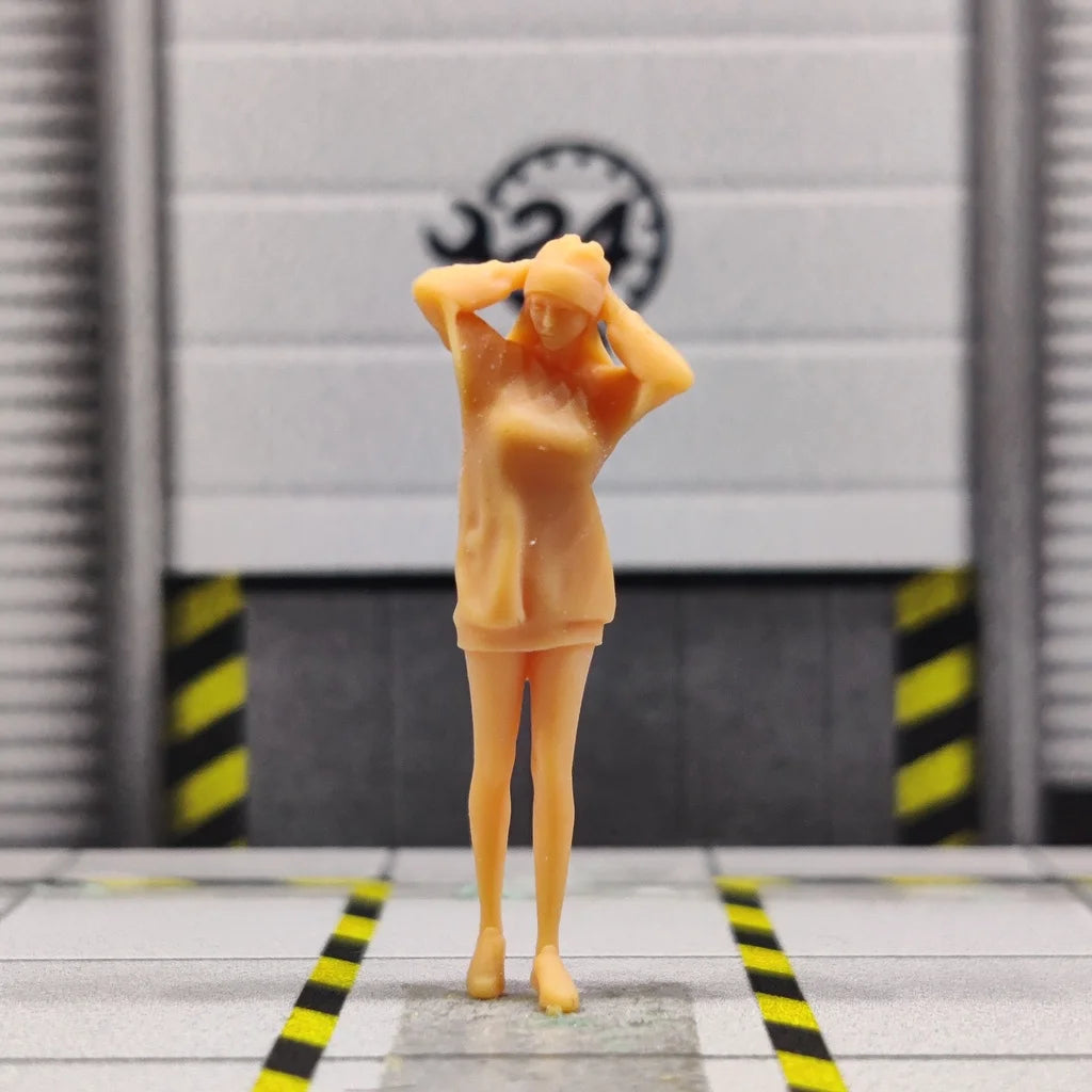 1/64 1/43 Scale Model ResinKnit Hat and Wrap Hip Sweater (female)Uncolored Miniature Diorama Hand-painted T106