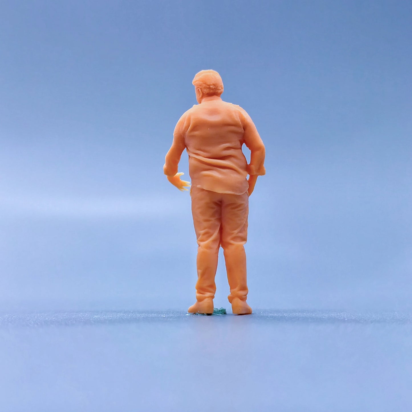 1/64 1/43 Figurines Scale Model Resin Standing Middle-aged Man Uncolored Miniatures Diorama Hand-painted L118