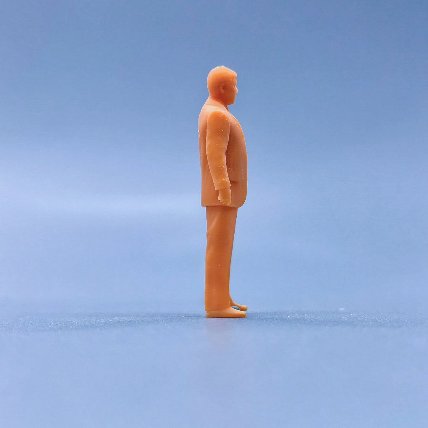 1/64 1/43 Figurines Scale Model Resin Tie and Suit for Men Uncolored Miniatures Diorama Hand-painted L115