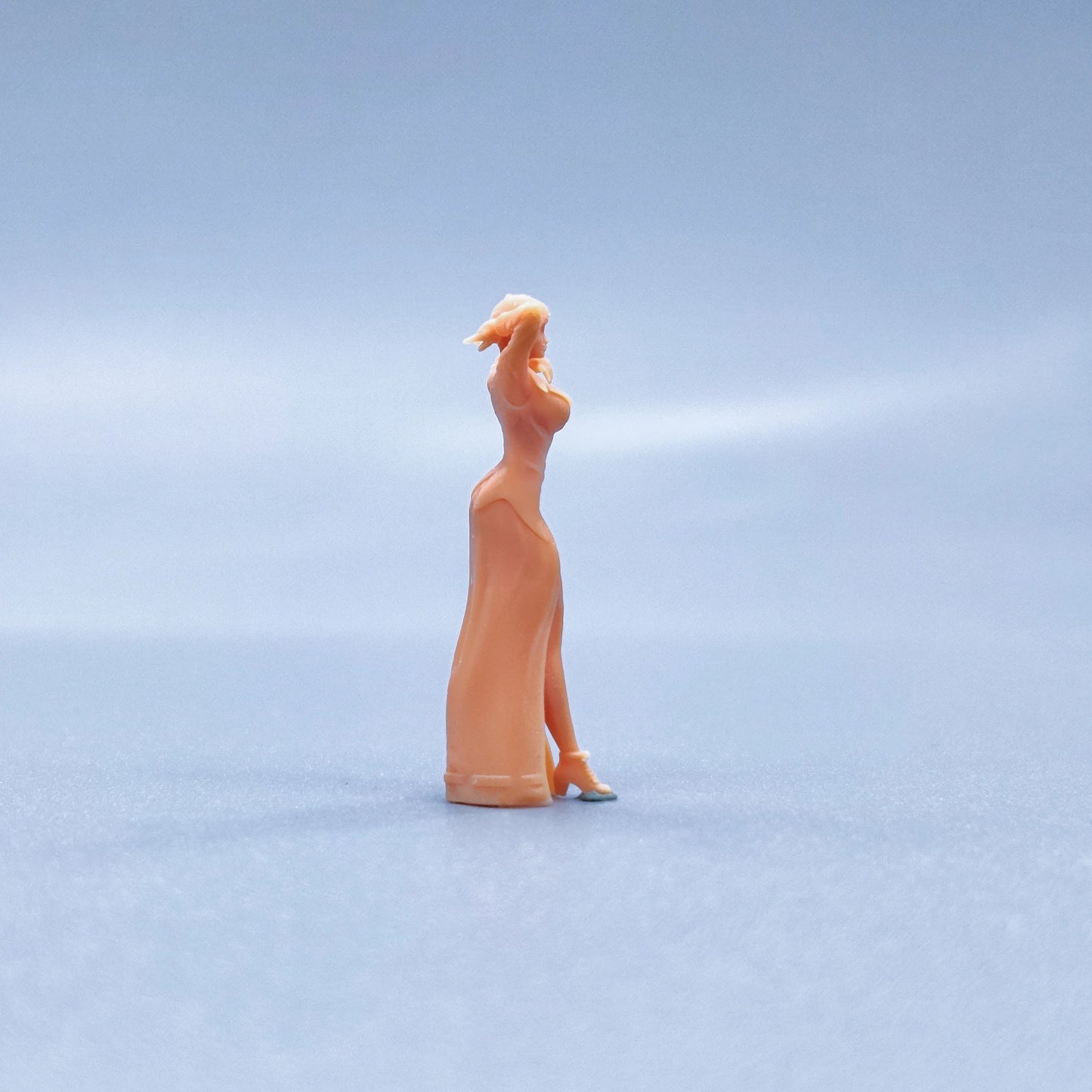 1/64 1/43 Figurines Scale Model Resin Standing Fist King Vice Uncolored Miniatures Diorama Hand-Painted V705