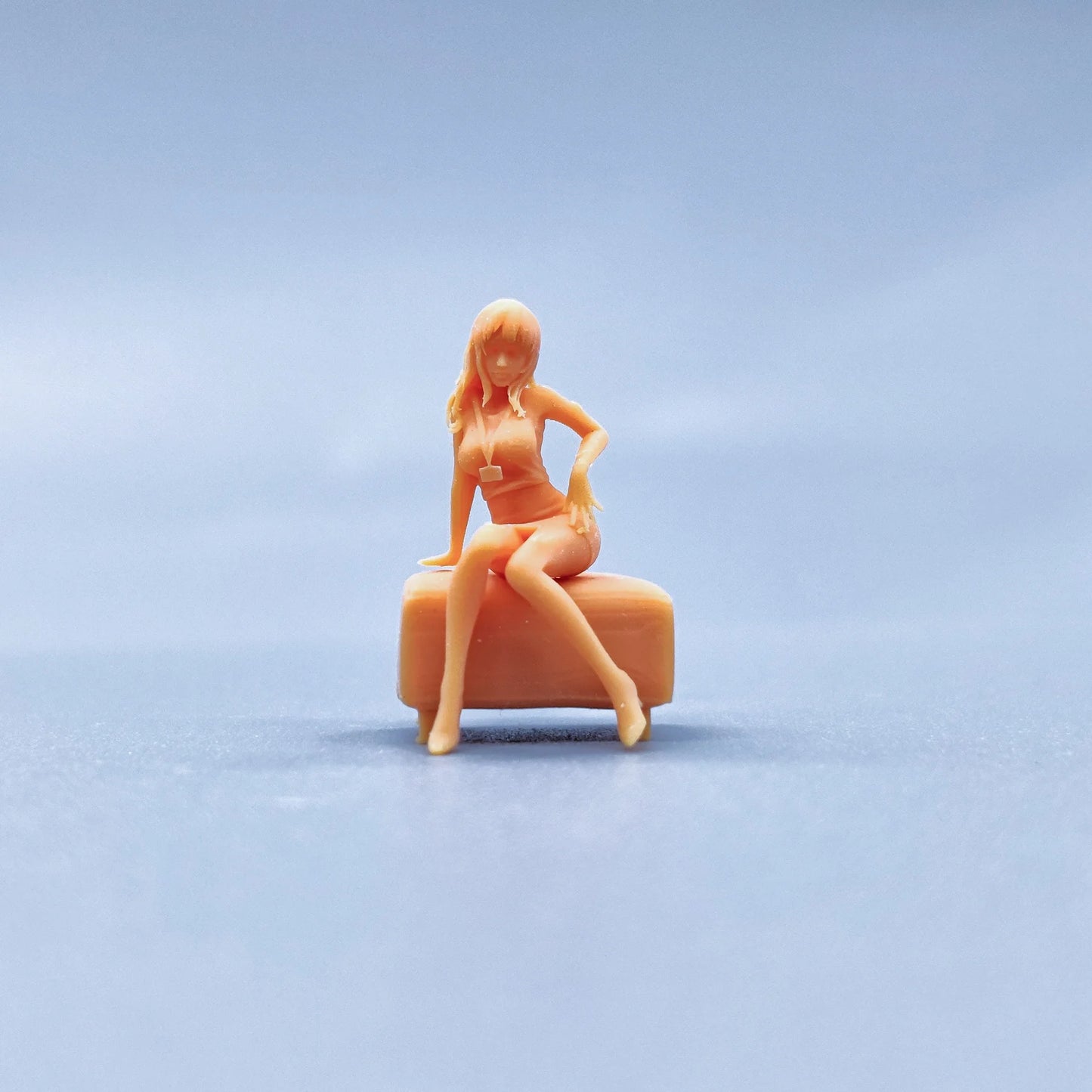 1/64 1/43 Figurines Scale Model Resin Sitting Position Female Small Sofa Uncolored Miniatures Diorama Hand-painted S417 S423