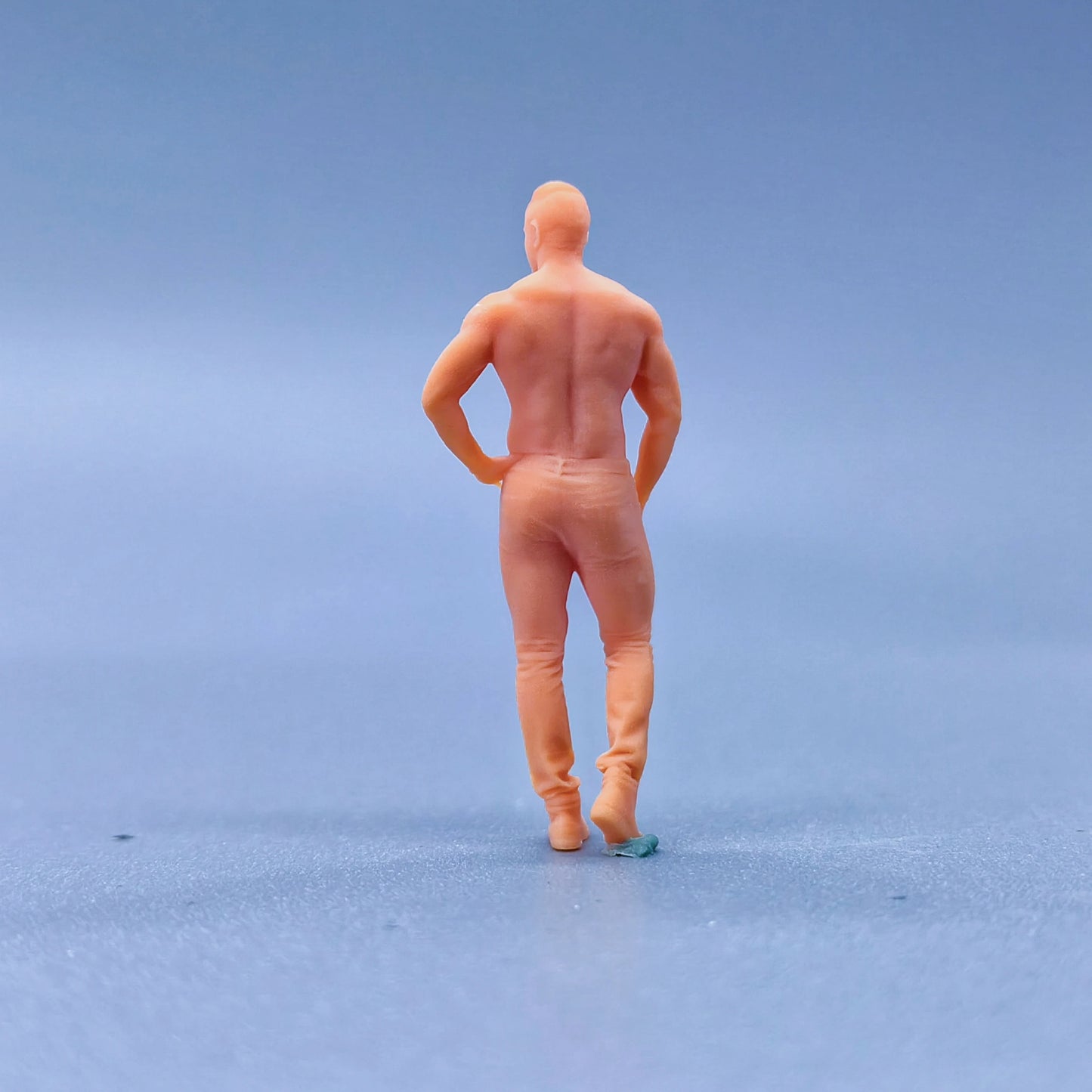 1/64 1/43 Figurines Scale Model Resin Fitness Men Uncolored Miniatures Diorama Hand-painted L305
