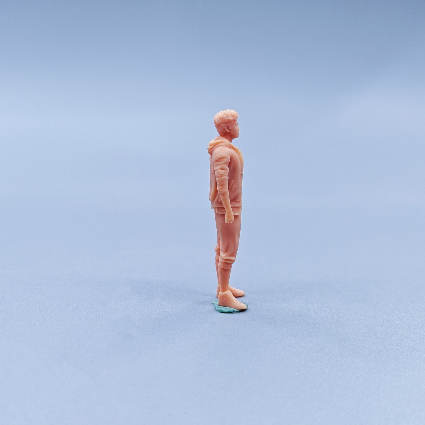 1/64 1/43 Figurines Scale Model Resin The Young Man Rolling Up His Sleeves Uncolored Miniatures Diorama Hand-painted C124