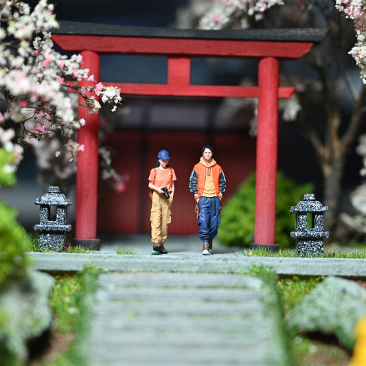 EHC Model 1/64 Scale Figurines Model Orange Male and Female Duo Collection Miniature Hand-painted