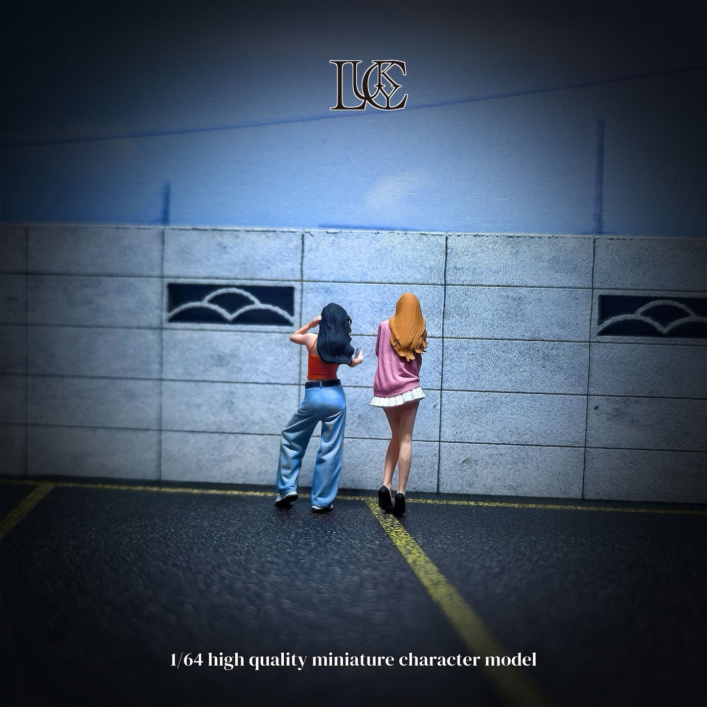 Lucky Studio 1/64 Scale Figurines Model The Check-in Selfie Duo Collection Miniature Hand-painted