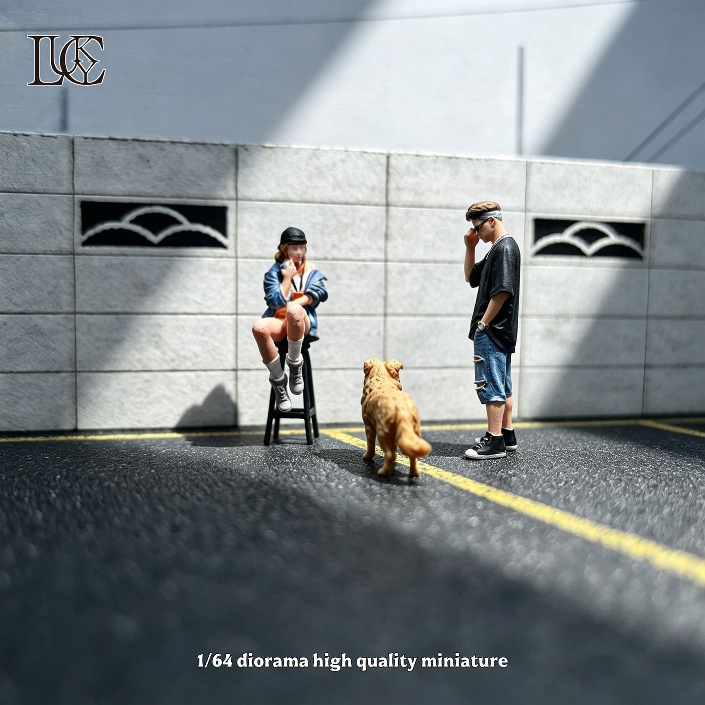 Lucky Studio 1/64 Scale Figurines Model  Dog-Walking Buddies Set  Collection Miniature Hand-painted