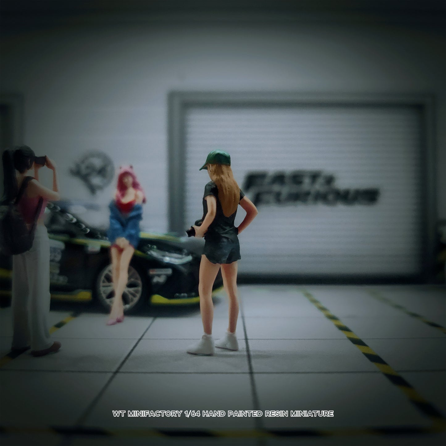 WT Minifactory 1/64 Scale Figurines Model Garage Photo Shoot Trio Collection Miniature Hand-painted