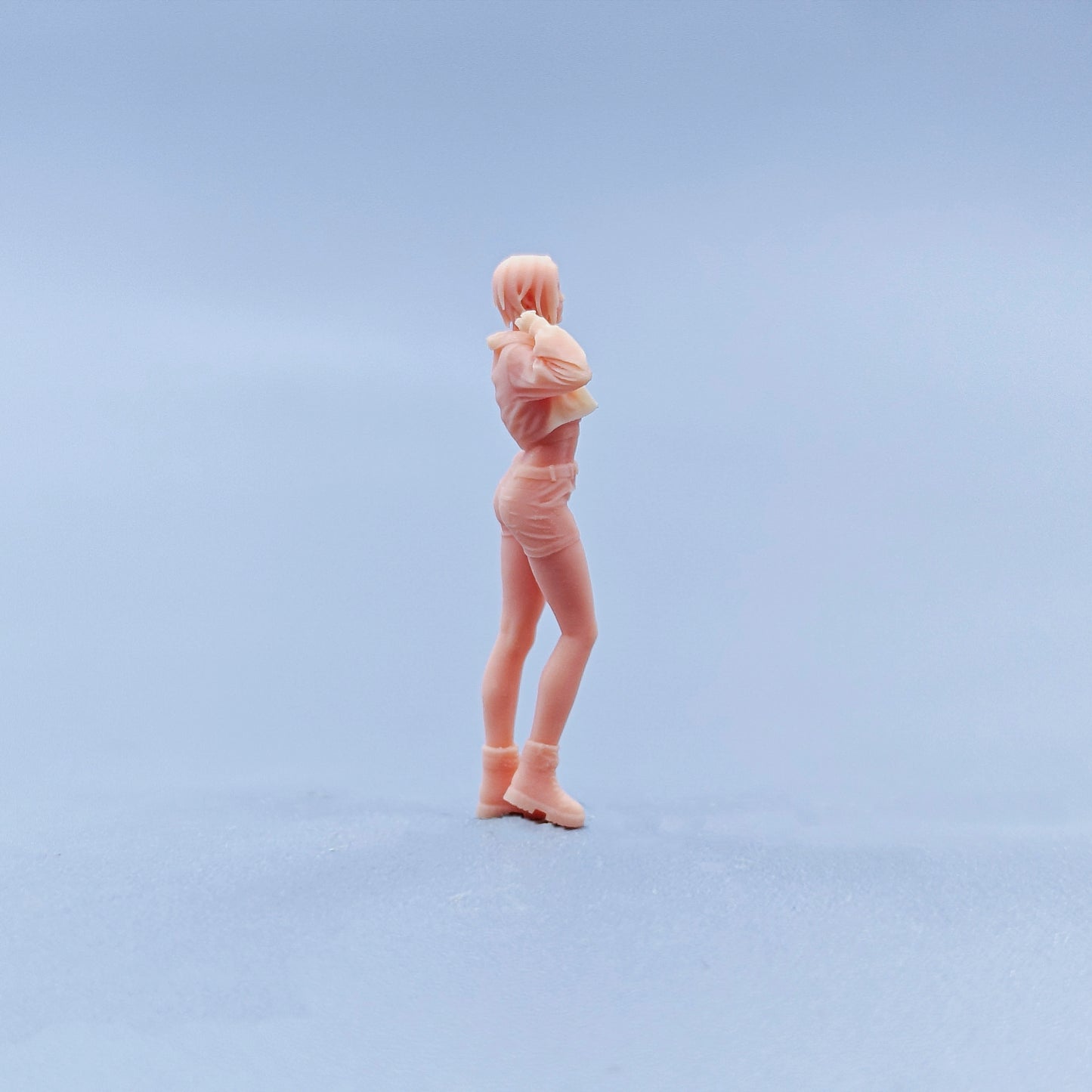 1/64 1/43 Figurines Scale Model Resin Fashionable and Cool Girl Uncolored Miniatures Diorama Hand-painted D609