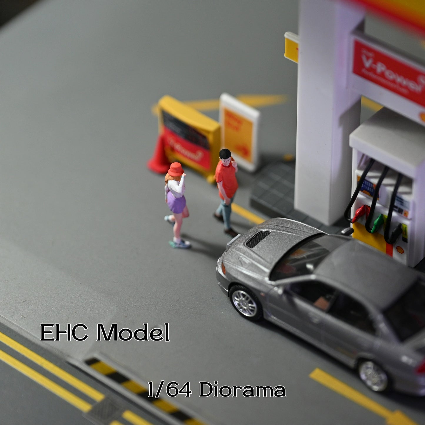 EHC Model 1/64 Scale Figurines Model Gas Station Men and Women Collection Miniature Hand-painted