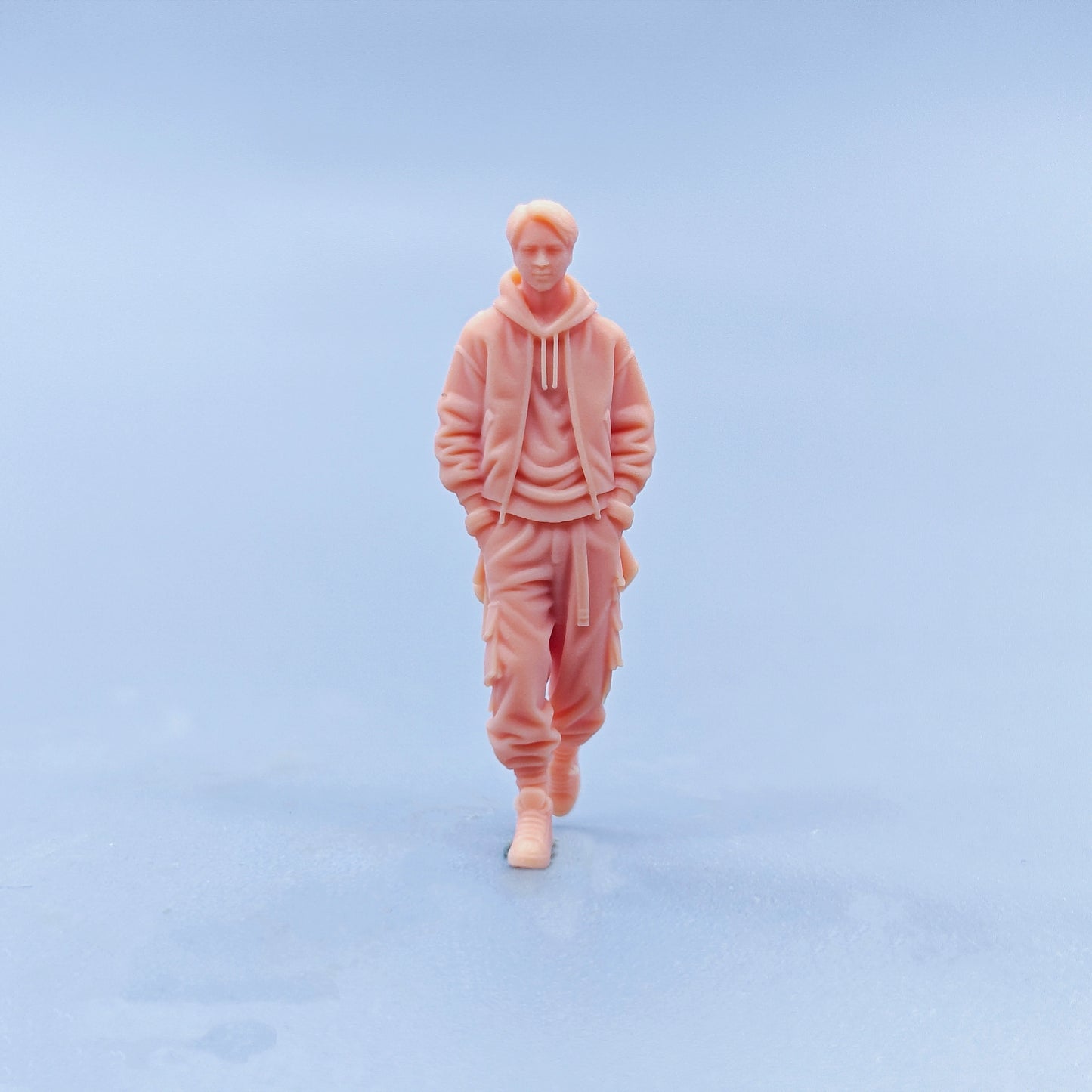 1/64 1/43 Figurines Scale Model Resin Wall Hugging Jacket for Trendy Men Uncolored Miniatures Diorama Hand-painted D435