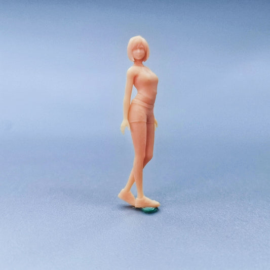 1/64 1/43 Figurines Scale Model Resin Flat Shoes Short Hair Girl Uncolored Miniatures Diorama Hand-painted C014