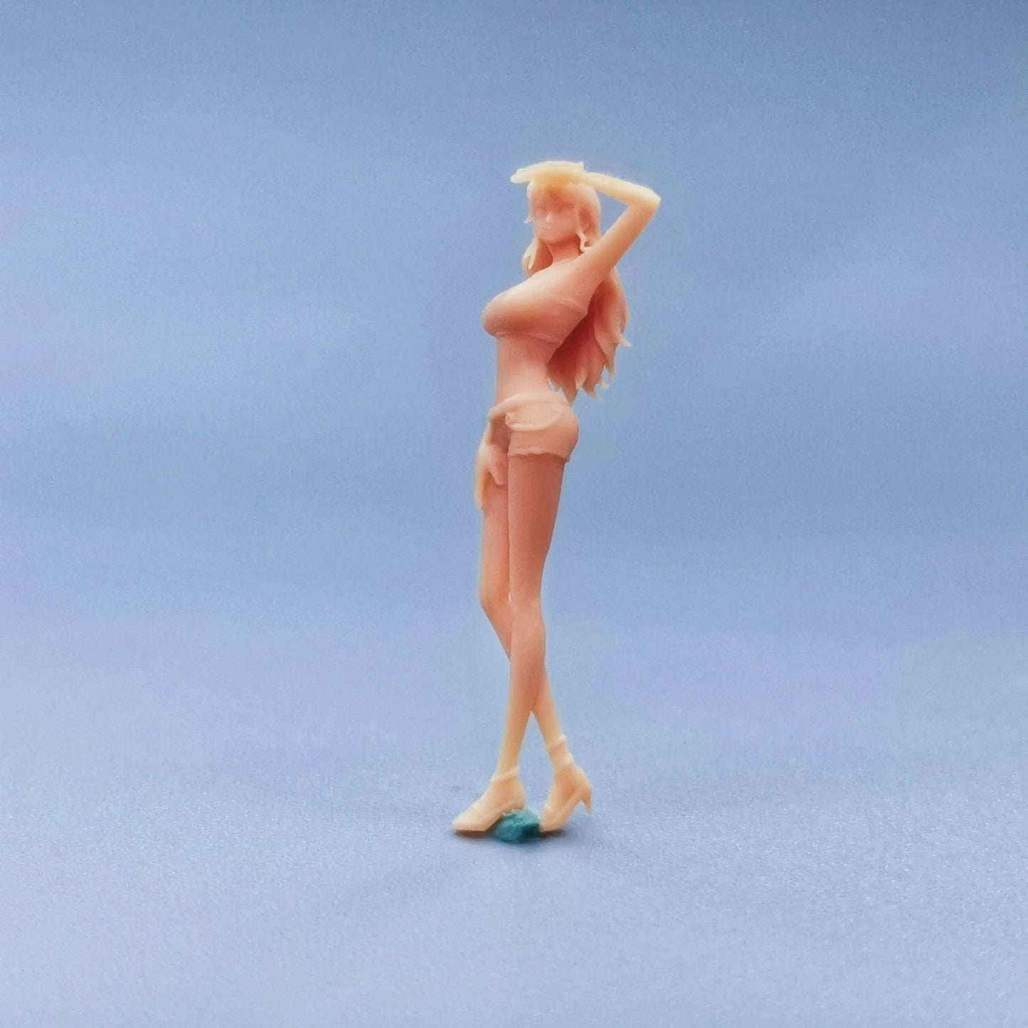 1/64 1/43 Figurines Scale Model Resin One Handed Sunshade Nami Uncolored Miniatures Diorama Hand-painted C015