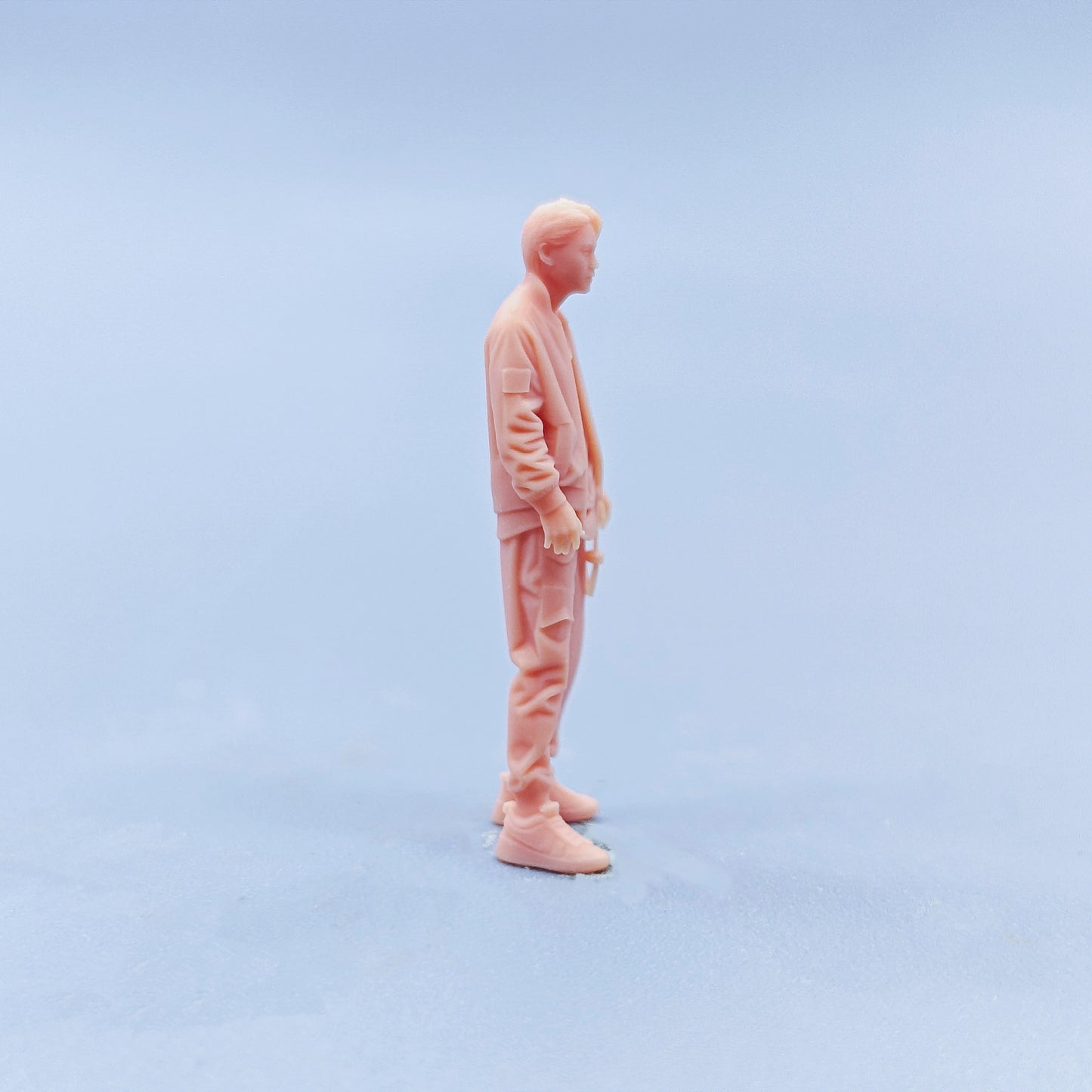 1/64 1/43 Figurines Scale Model Resin Standing Posture Trendy Man Uncolored Miniatures Diorama Hand-painted D433