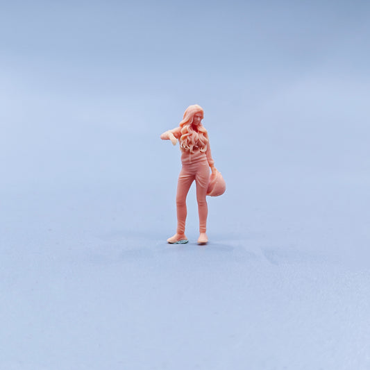 1/64 1/43 Figurines Scale Model Resin Standing Posture Curly Hair Wearing A Helmet Female Uncolored Miniatures Diorama Hand-painted C436