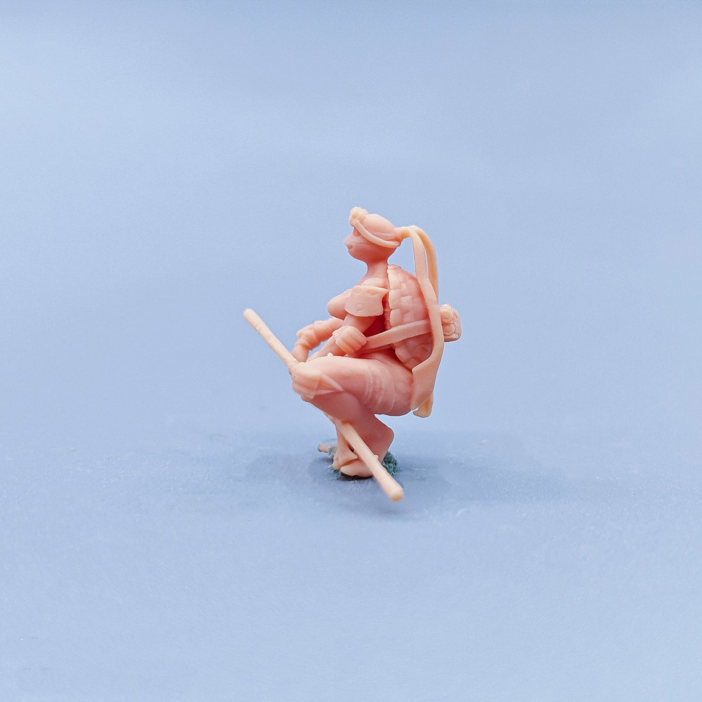 1/64 1/43 Figurines Scale Model Resin Ninja Turtles Squatting Female Ninja Uncolored Miniatures Diorama Hand-painted C812