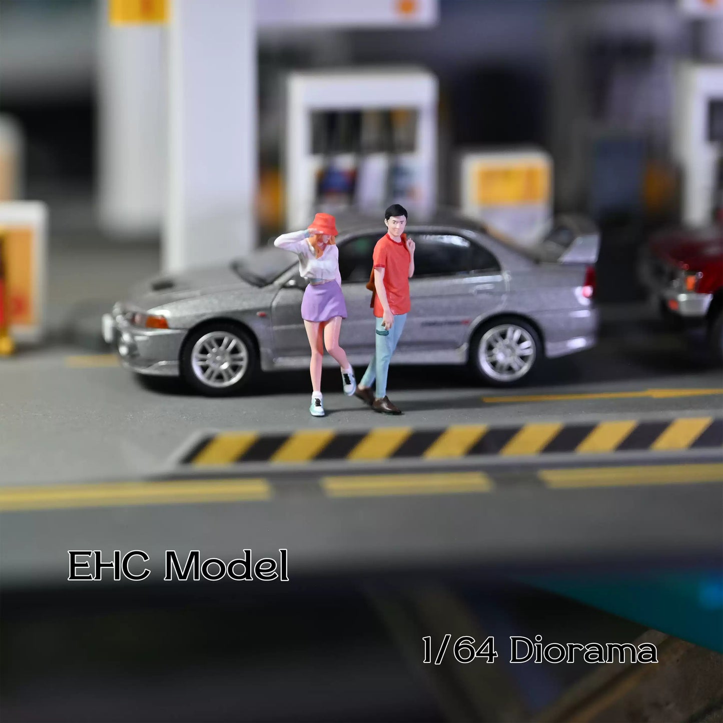 EHC Model 1/64 Scale Figurines Model Gas Station Men and Women Collection Miniature Hand-painted