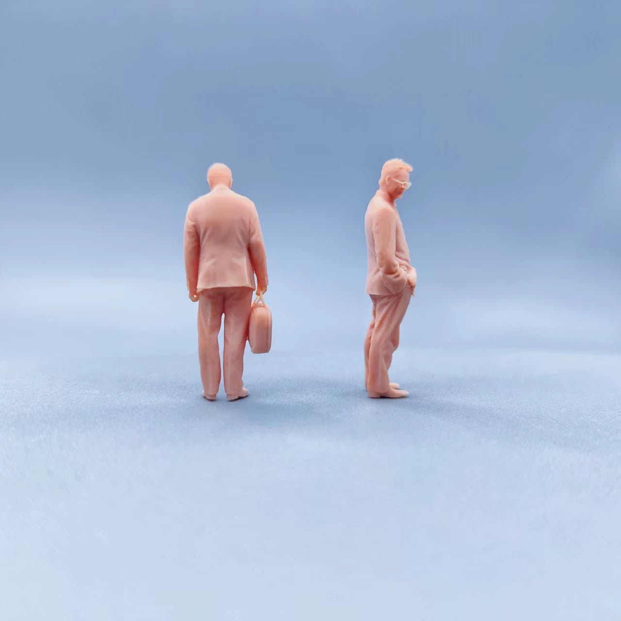 1/64 1/43 Figurines Scale Model Resin Boss and Assistant Uncolored Miniatures Diorama Hand-painted W516 W517