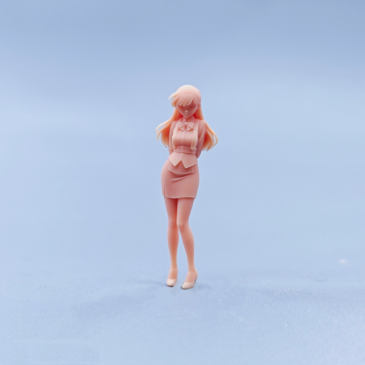 1/64 1/43 Figurines Scale Model Resin Back Hand Female High School Student Uncolored Miniatures Diorama Hand-painted D608