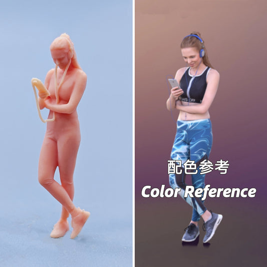 1/64 1/43 Figurines Scale Model Resin Listening To Music with Headphones for Women Uncolored Miniatures Diorama Hand-painted D502