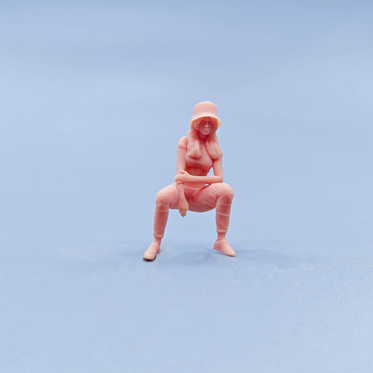 1/64 1/43 Figurines Scale Model Resin Fisherman Hat Girl Uncolored Miniatures Diorama Hand-painted D722